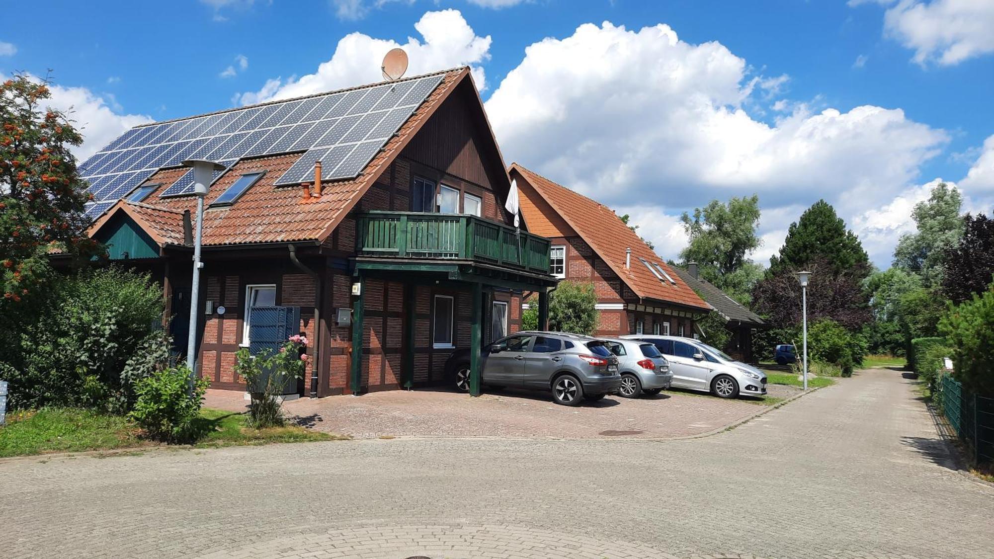 Ferienhaus Sasse Ferienwohnungen Mit Garten & Grill Molschow エクステリア 写真